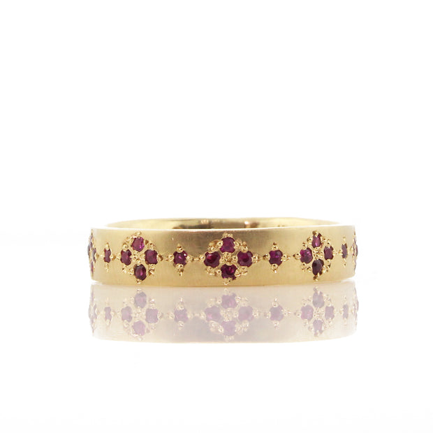 "Memories" 18K Yellow Gold Ruby Band